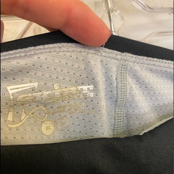 Women’s Black Athletic Running Skort - Picture 4 of 5